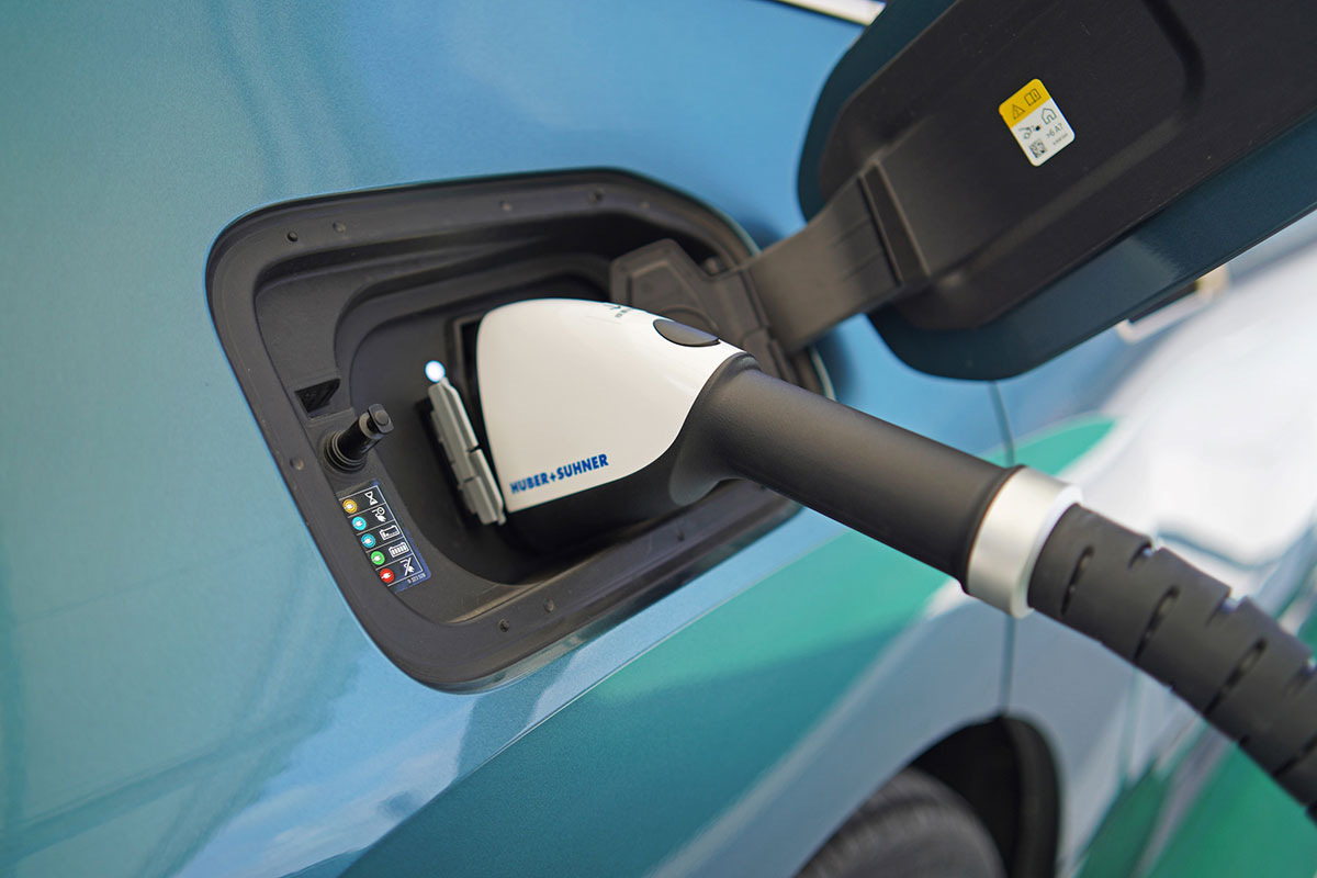 U-POWER每站總功率設備皆超過360kW,並搭配白色500A液冷槍,在理想狀態下可實現原廠最高充電功率。